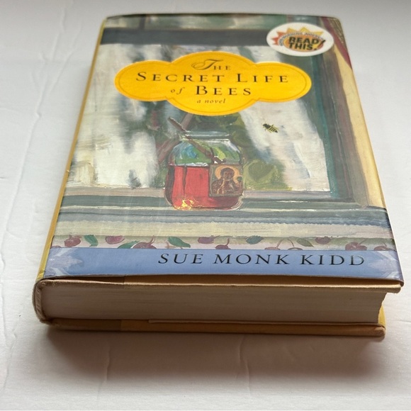 The Secret Life of Bees: A Novel by Sue Monk Kidd | Mystery | Hardcover Book - Picture 5 of 10